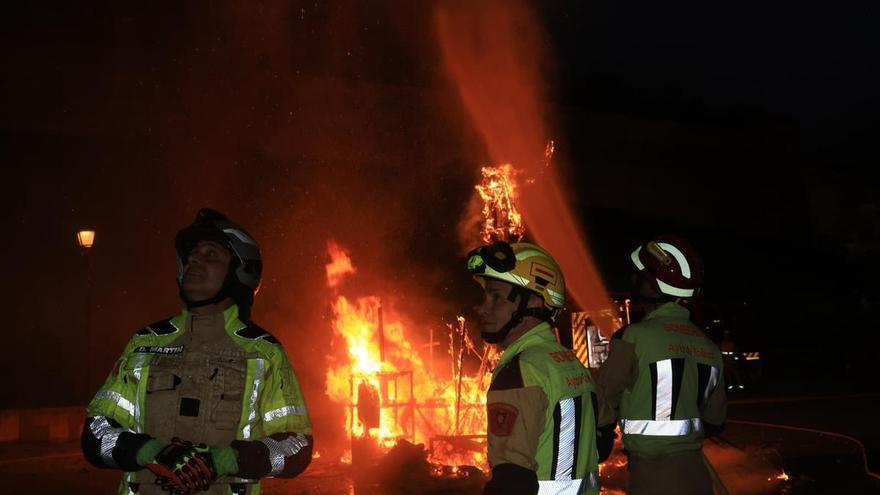 La Cremà de las convivencias de las Hogueras en Toledo