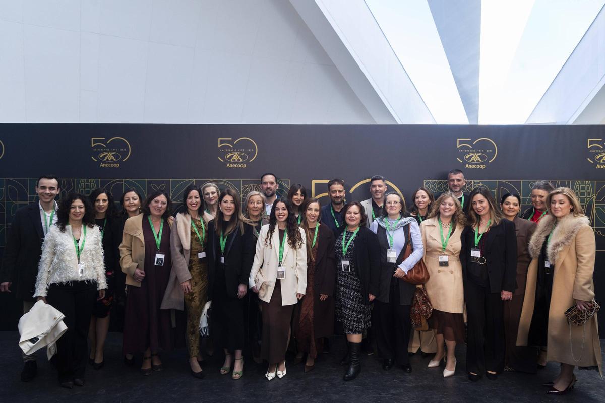 Personas invitadas al 50º aniversario de Anecoop.