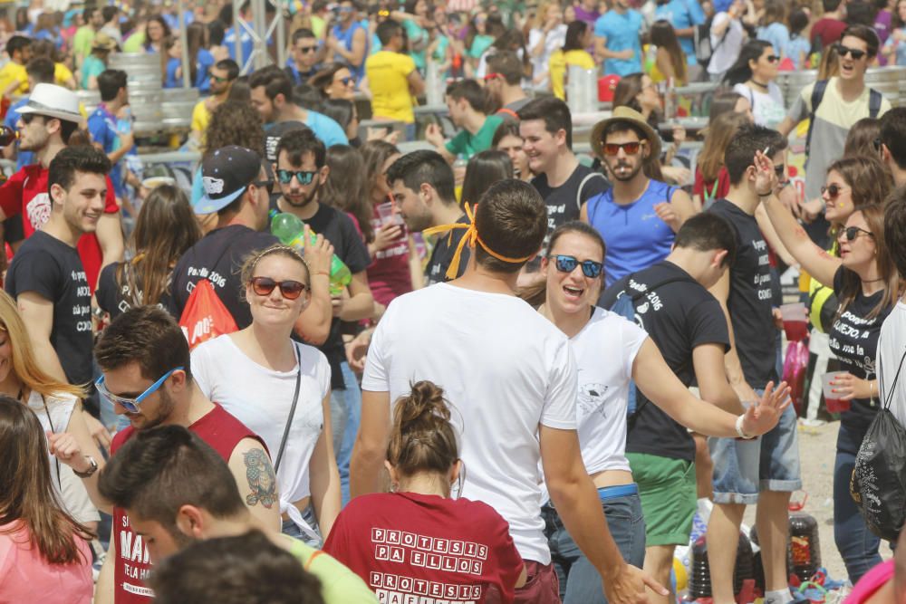 Llenazo en la macrofiesta universitaria en La Punta