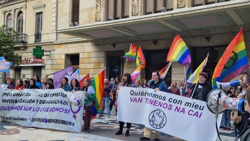 Marcha contra la LGTBIFobia en Gijón: &quot;Solo se denuncian una mínima parte de las agresiones por miedo&quot;