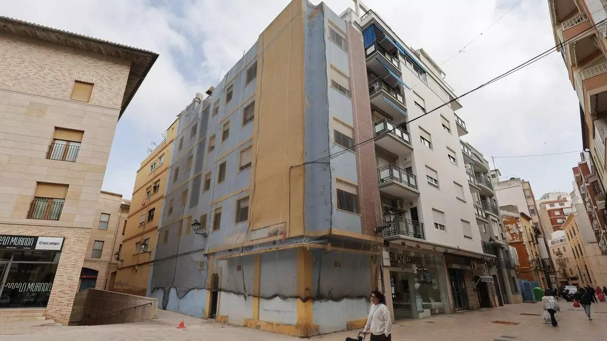 La antigua fonda de El Mercat se convertirá en un bloque de pisos turísticos en el centro de Alzira
