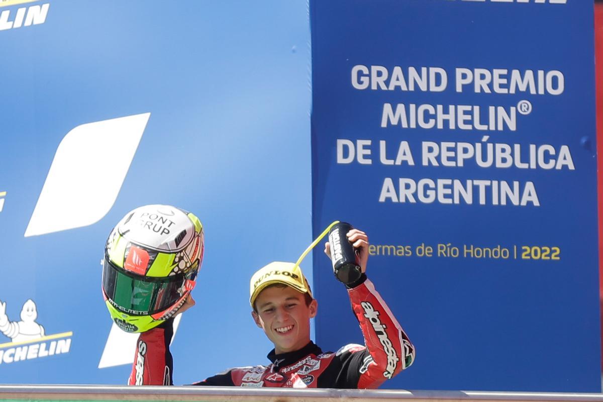 Victoria y liderato en Moto3 de Sergio García Dols en Argentina