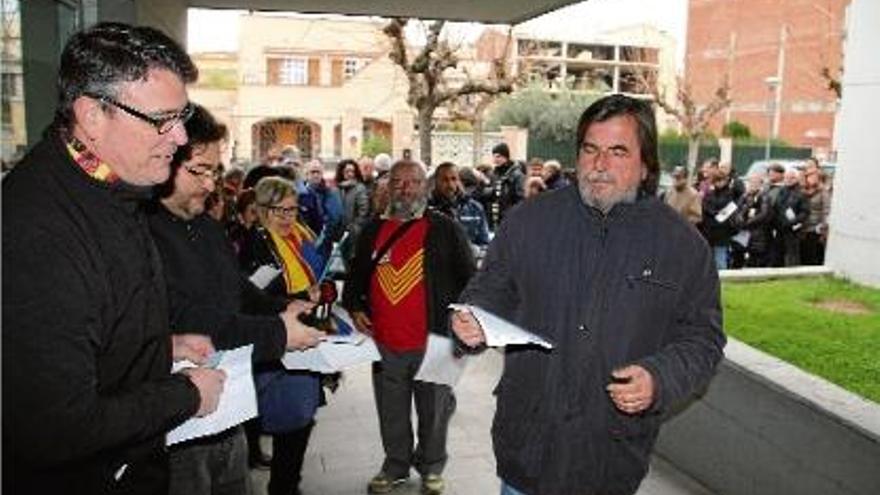 Diverses persones, ahir al matí, al jutjat de guàrdia de Figueres.