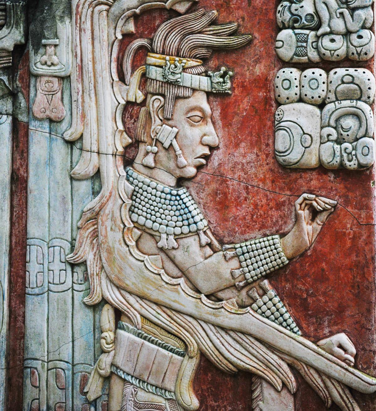 Detalle de un relieve maya en Palenque, uno de los grandes enclaves arqueológicos de Chiapas.