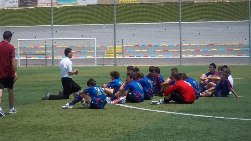 El Eldense organiza un campus de fútbol