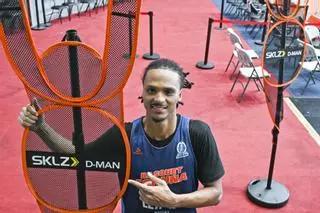 Alonzo Verge, jugador del Leyma Coruña: "Siento que somos capaces de llegar al 'play off' de la ACB"