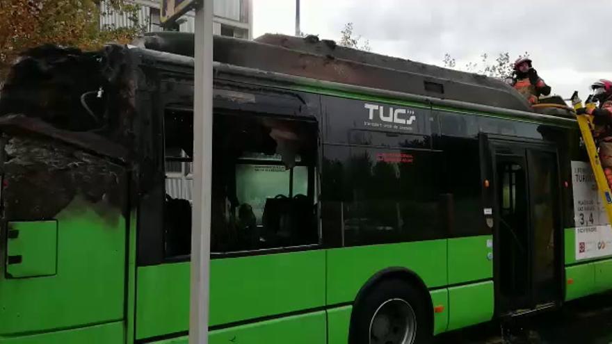 Incendio de autobús en la UJI