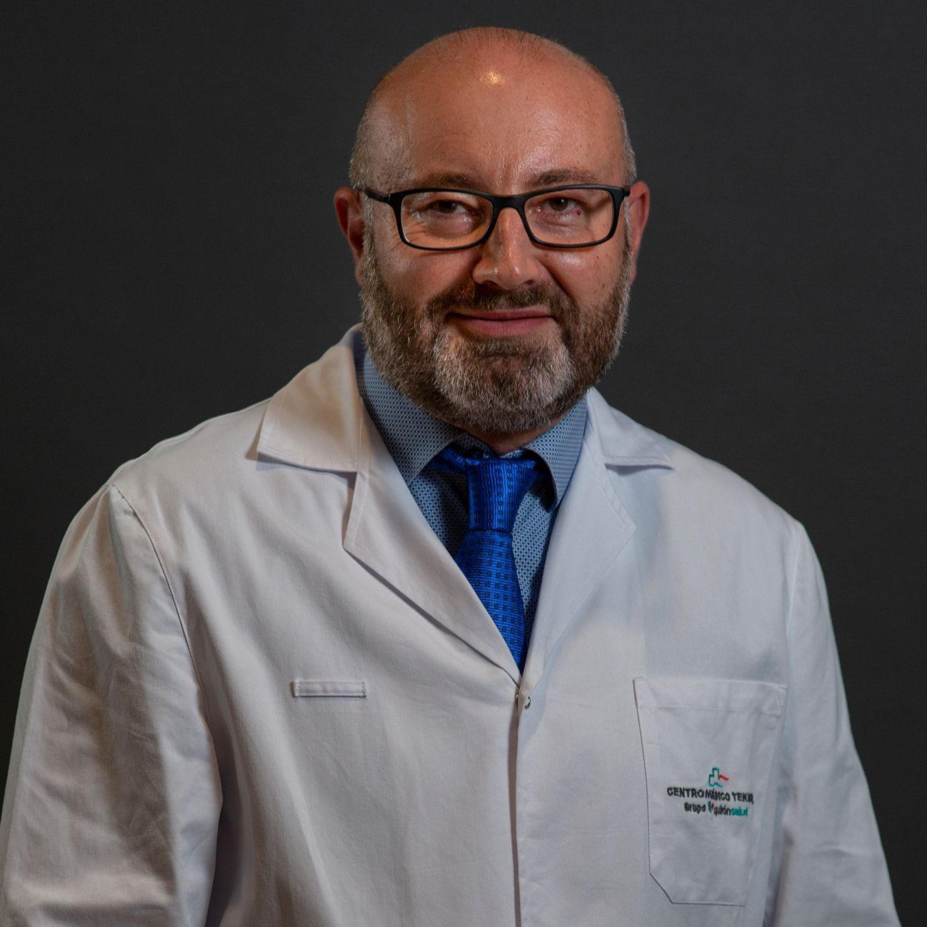 Dr. Juli Carballo Dr. Juli Carballo