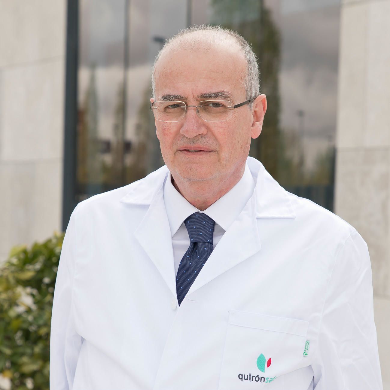 Dr. Raymond Miralbell Dr. Raymond Miralbell